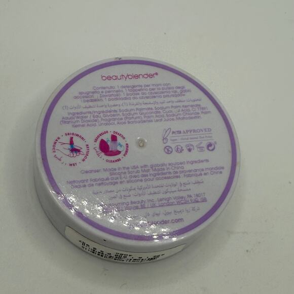 Beautyblender Blendercleanser Solid Lavender + Silicone Scrub Mat 28g - Picture 5 of 5